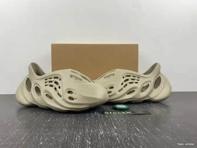 hype RNR Stone Yeezy Adidas Salt Foam GV6840 0606